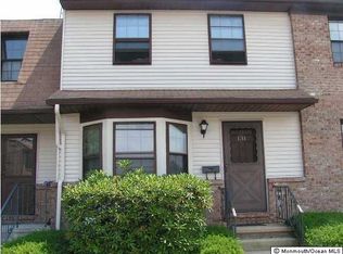 131 Village Grn, Hazlet, NJ 07730