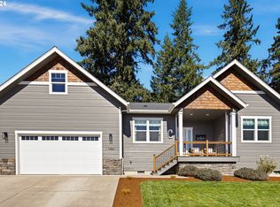 1454 Elm Ave, Cottage Grove, OR 97424