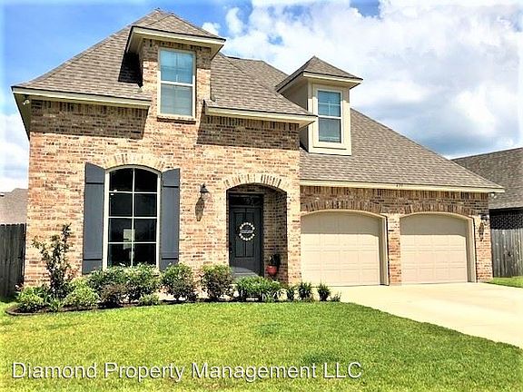 3rd image of 633 Alder Ln