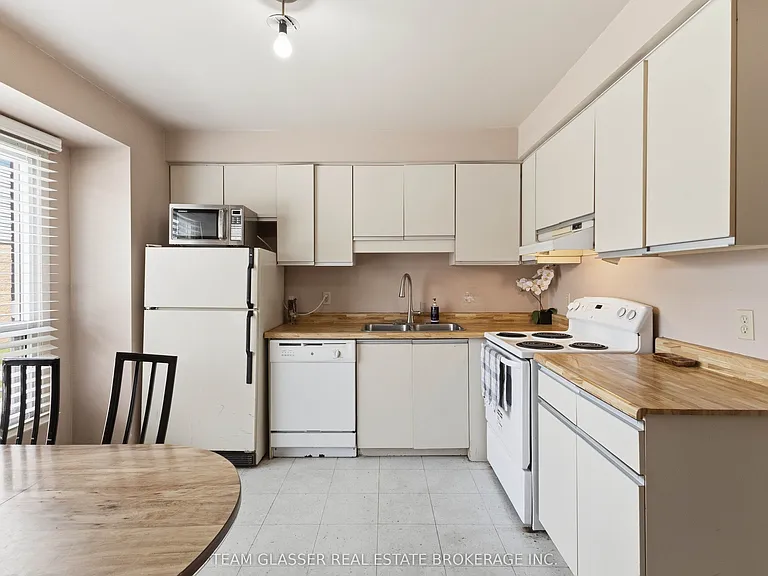 595 3rd St #41 — Photo 5
