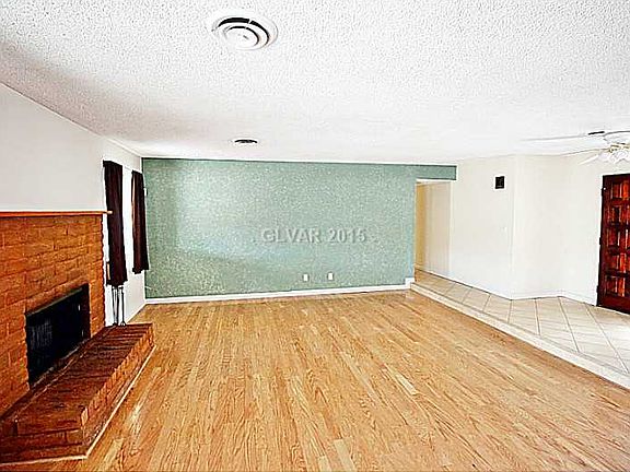 2nd image of 1313 Charmast Ln