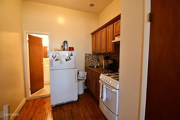 Rented by Corcoran | media 11