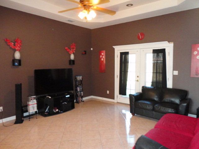 1st image of 3404 Superior Dr
