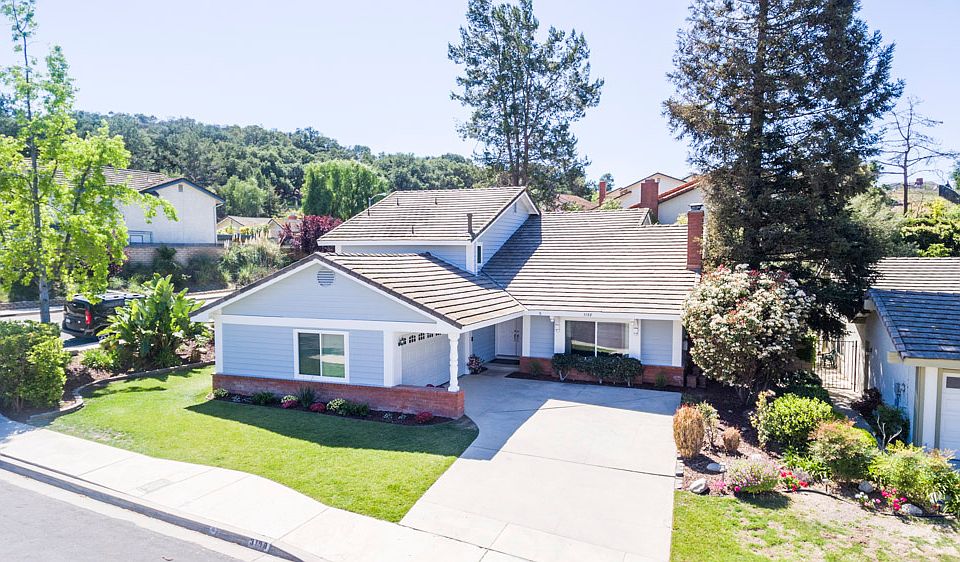 1st image of 3188 Bear Creek Dr