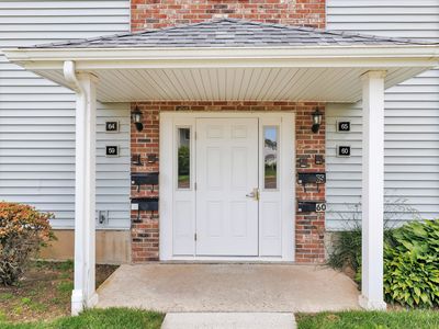 64 Carriage Path South #64, Milford, CT, 06460