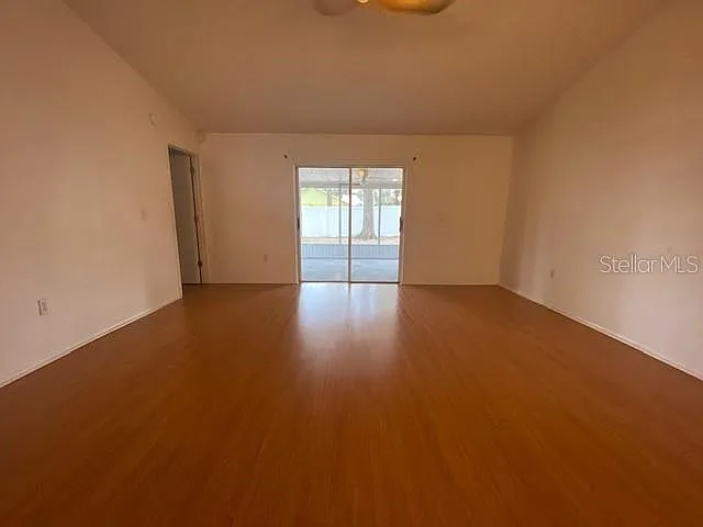 3938 Creek Woods Dr — Photo 5