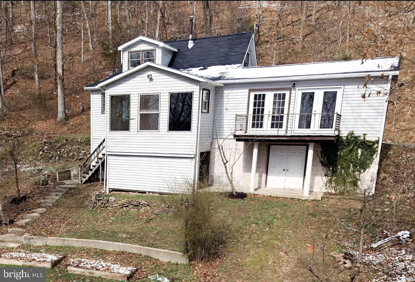 2932 Kerns School Rd photo 1