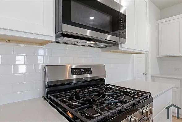 637 Sierra Rdg — Photo 6