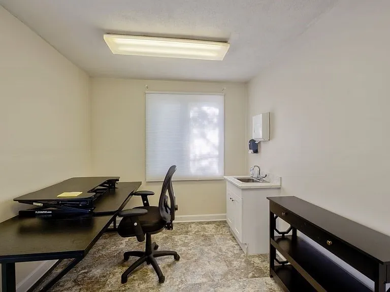 400 West St #2 — Photo 13