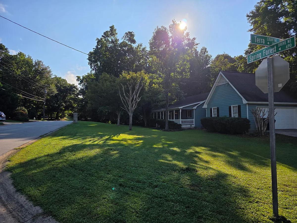 Building Photo - 691 Spring Forest Dr