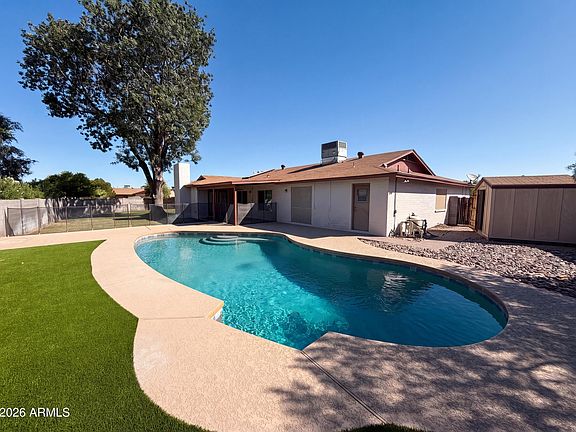 5th image of 4327 W BARBARA Avenue