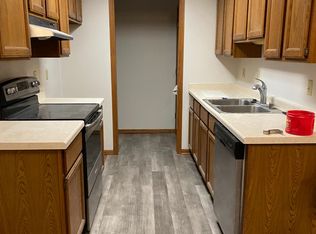217 Chalet Dr #217, Stoughton, WI 53589