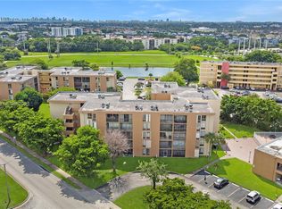 9120 Fontainebleau Blvd APT 505, Miami, FL 33172