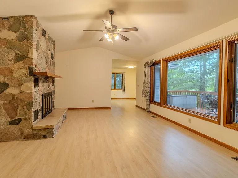 3332 Tibbets Dr — Photo 2