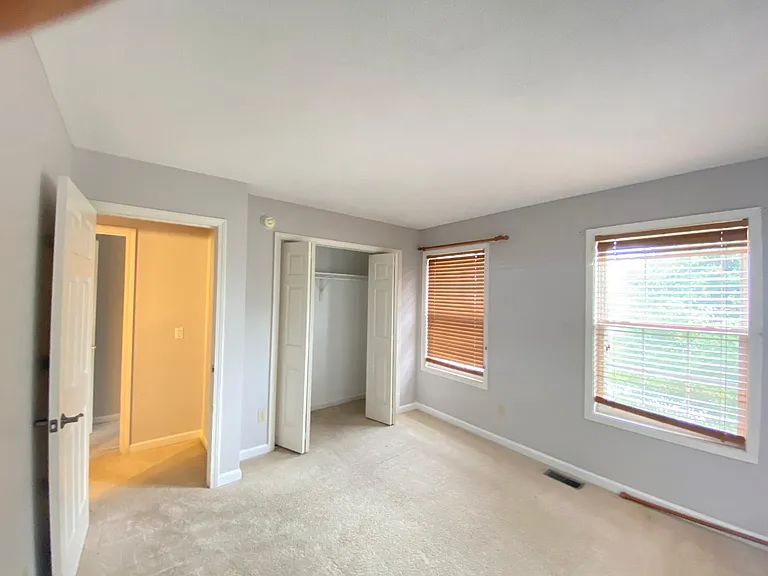8027 Rocky Glen Pl — Photo 22