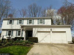 2457 Greenhaven Dr, Akron, OH