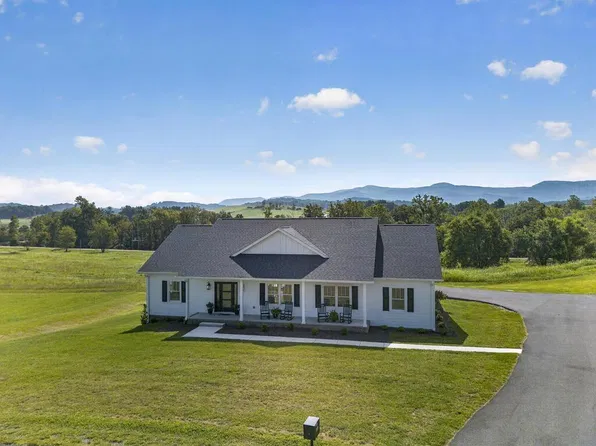 182 Saint Johns Way Rd, Chilhowie, VA 24319