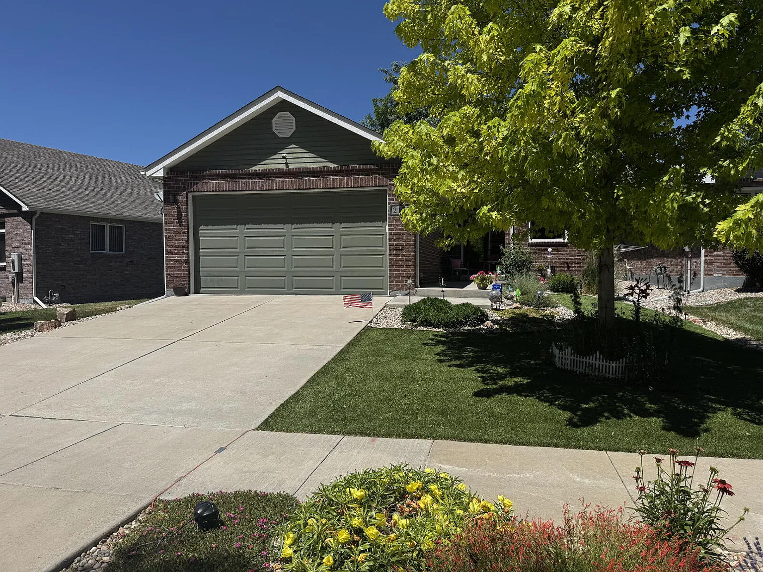 4 bed, 3.0 bath, 2788 sqft, $2,850 — Photo 1