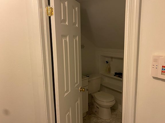 5th image of 4801 Old Warwick Rd #3