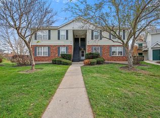 164 Old Buggy Ct #B, Saint Charles, MO 63304