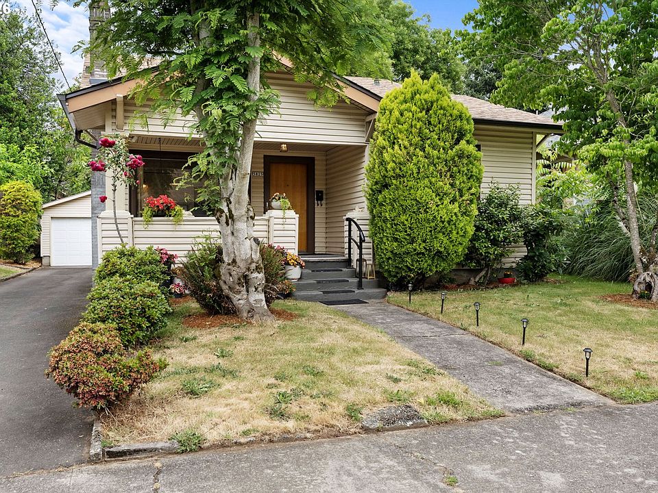 1st image of 5825 NE Everett St