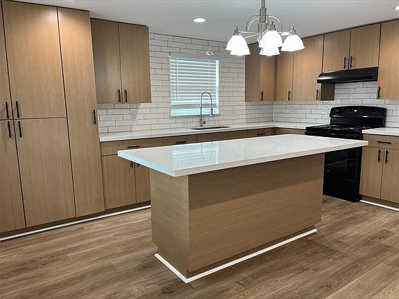 5th image of 15506 Elgin St #C