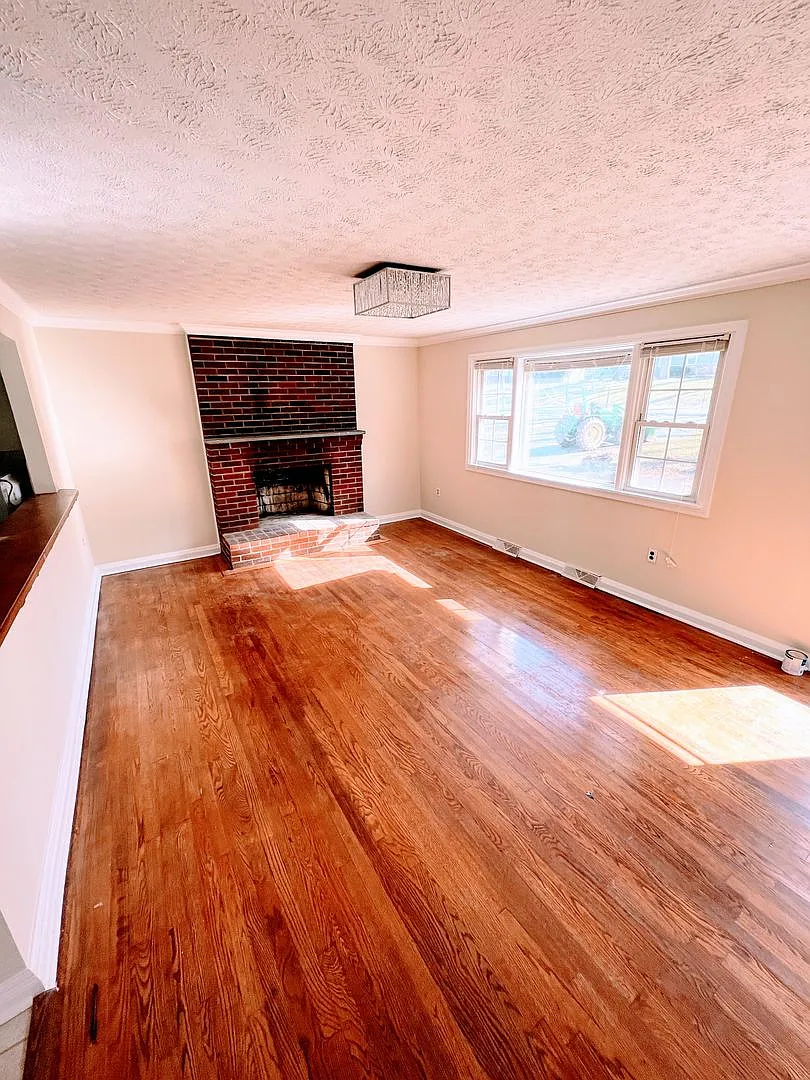Charming 3 bedroom house — Photo 2