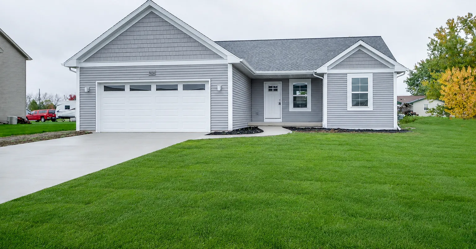 3 bed, 1304 sqft, $2,700 — Photo 1