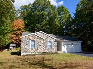28 Stevens Ct, Saratoga Springs, NY 12866