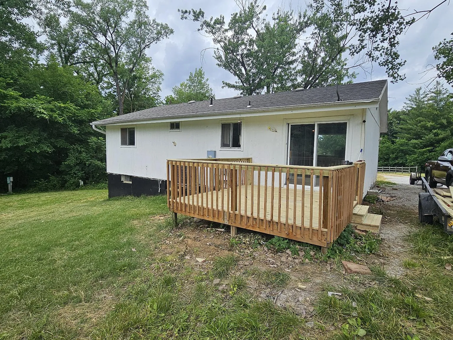 4 bed, 1100 sqft, $1,700 — Photo 2