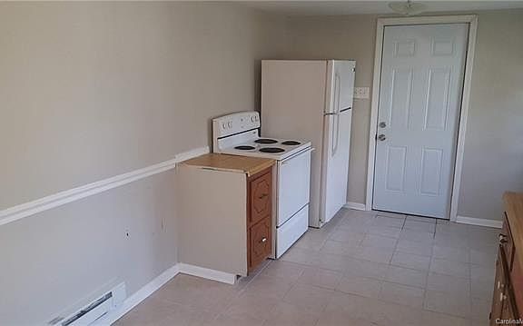 5th image of 407 N Vance St