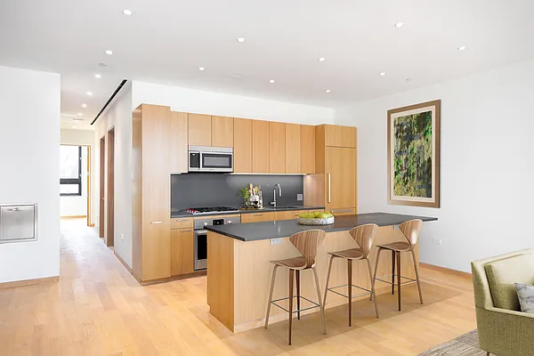 Rented by Oxford Property Group | media 3