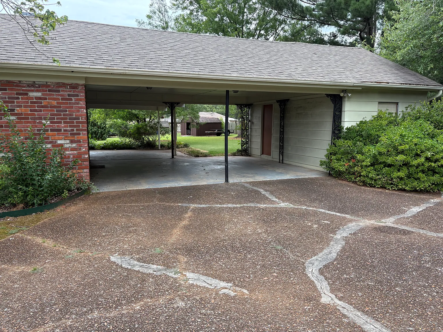3 bed, 1893 sqft, $2,000 — Photo 4