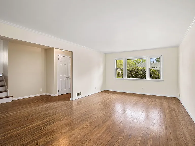 11 N Derby Rd — Photo 21