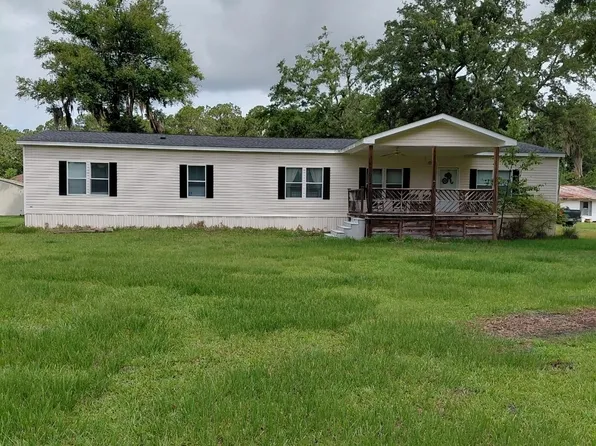 127 Hickory Bluff Dr, Waverly, GA 31565