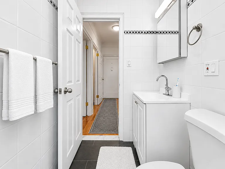 27 W 96th St #14E1 — Photo 6