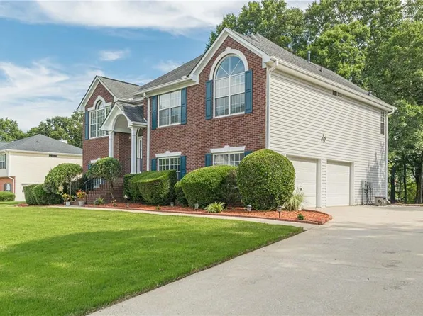 2212 Brandon Ln SW, Conyers, GA 30094