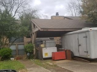 5710 Holly Hill Cir, Dallas, TX 75231