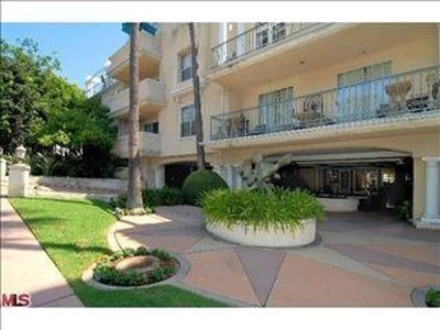 930 N Doheny Dr APT 212, West Hollywood, CA, 90069
