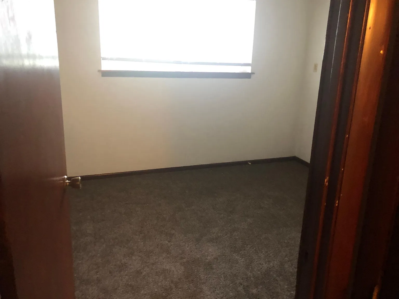 2 bed, 900 sqft, $695 — Photo 3