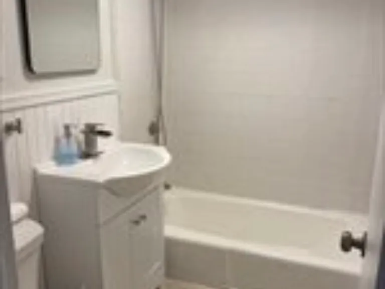 2 Colonial Dr #5 — Photo 11