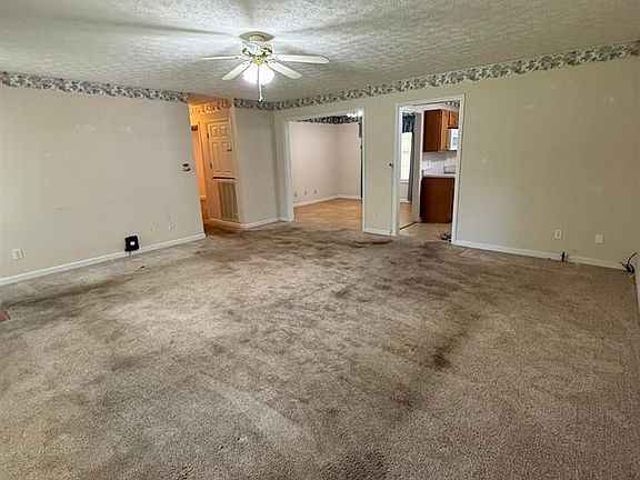 3rd image of 704 Leayou Rd