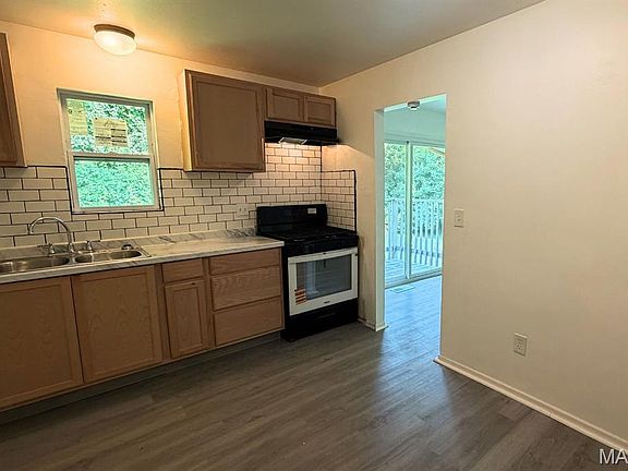 5th image of 3225 Chicory Creek Ln