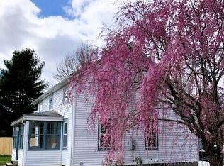 35 Church St, Broad Brook, CT 06016