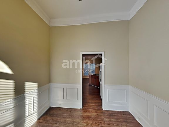 5th image of 2404 Adelaide Dr
