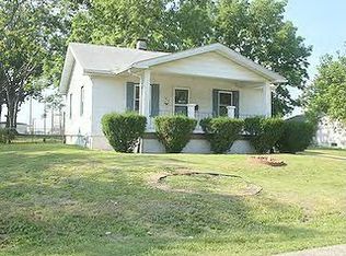 2615 E Wood St, Decatur, IL 62521