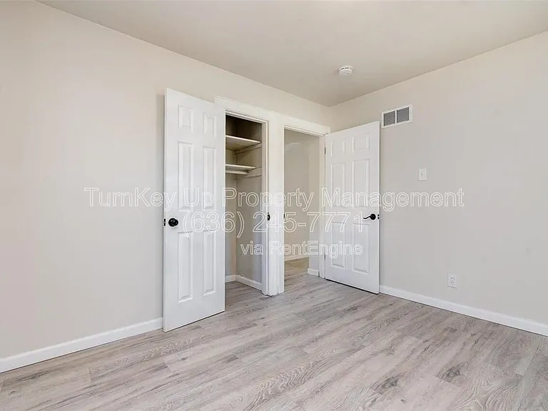 3513 Palace Ct — Photo 16