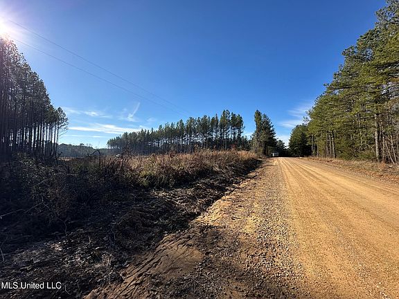 2nd image of 2 Old Pickens Rd