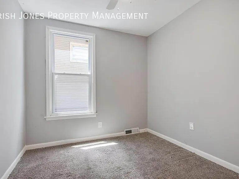 76 Hammerschmidt Ave #LOWER — Photo 15