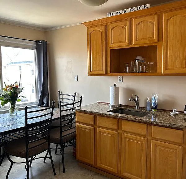 2857 Fairfield Ave #3 — Photo 4